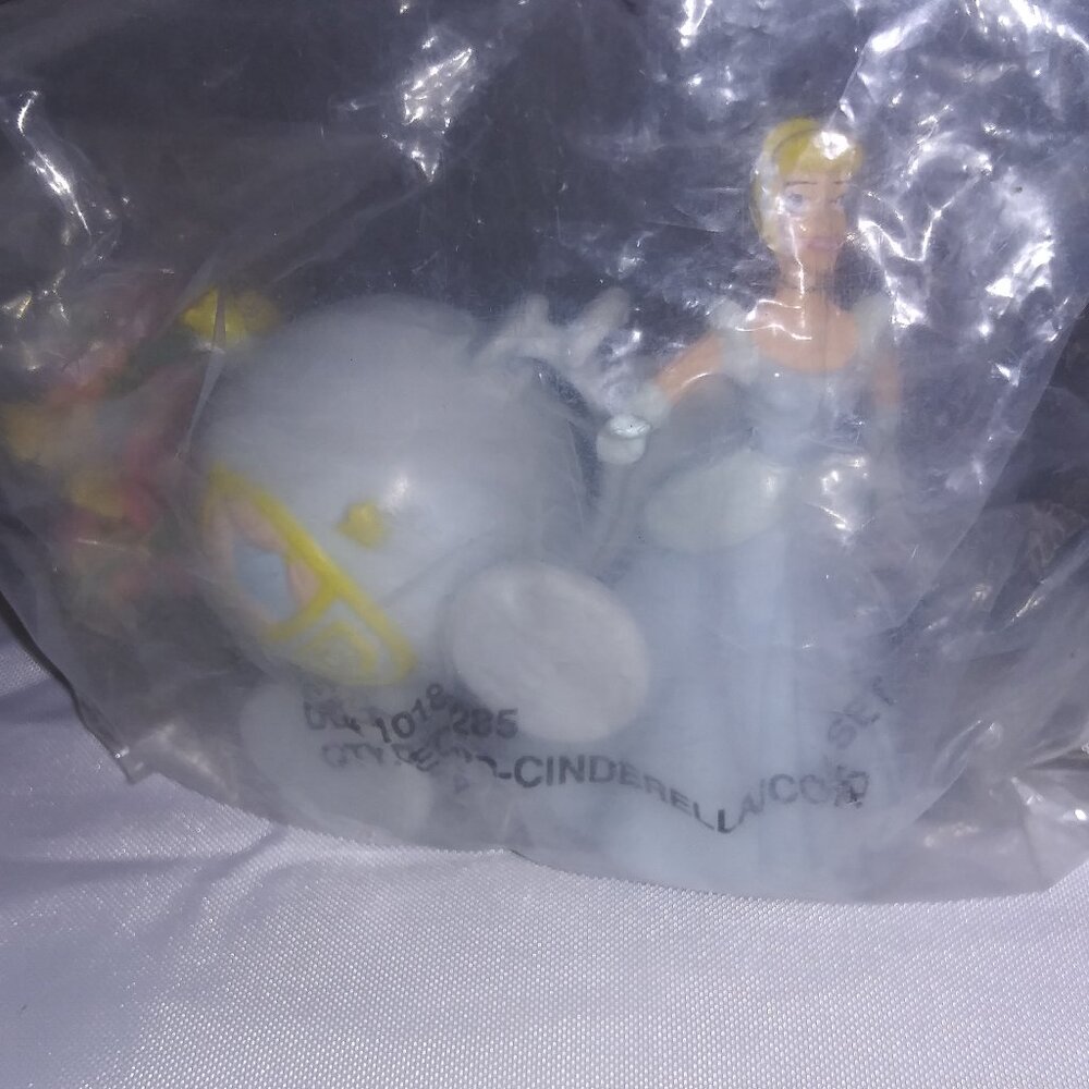 Disney Applause Cinderella Carriage PVC Cake Topper Figurines 3 Inch